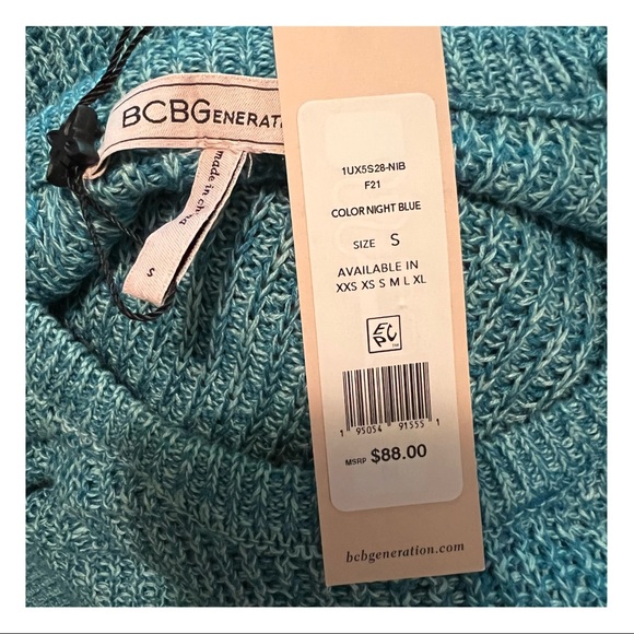 NWT BCBGeneration Aqua / Turquoise Sweater, Size Small - Picture 5 of 5